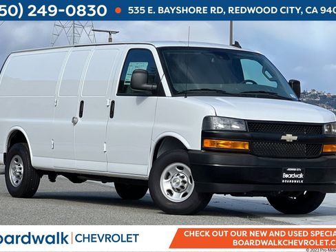 Used 2023 Chevrolet Express 3500 Extended w/ Driver Convenience Package RWD image 1