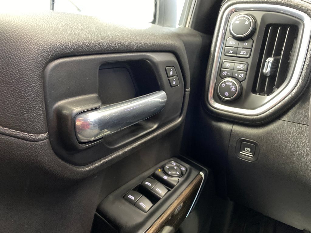 Used 2019 Chevrolet Silverado 1500 RST w/ All-Star Edition AWD/4WD image 23