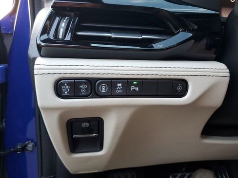 Used 2023 Acura MDX Type S AWD/4WD image 30