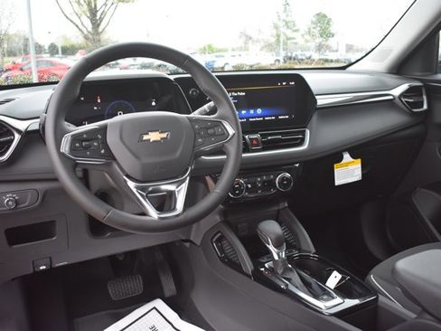 New 2026 Chevrolet TrailBlazer LT w/ Convenience Package FWD image 20