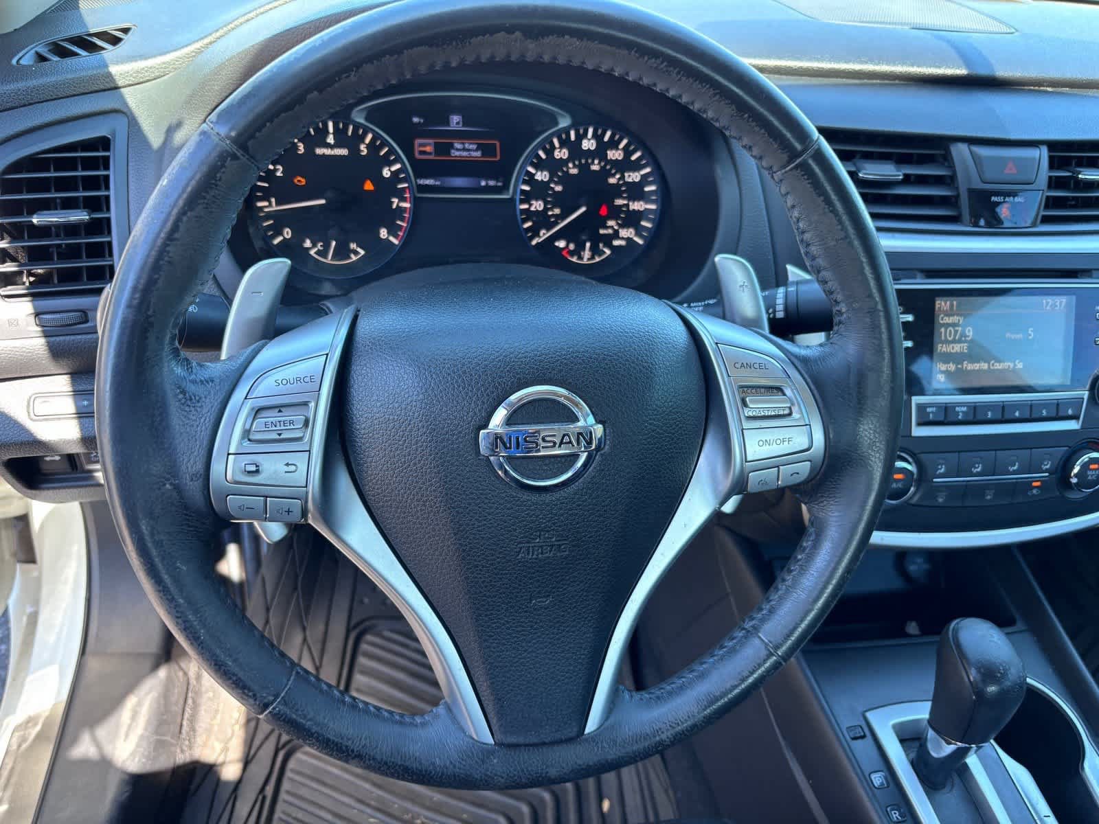 Used 2016 Nissan Altima 2.5 SR w/ LED Appearance Package FWD image 19