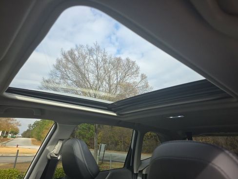 Used 2023 Subaru Forester Touring image 24