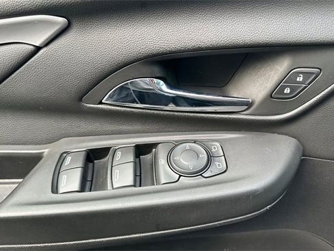 Used 2022 Chevrolet Bolt LT w/ Infotainment Package image 11