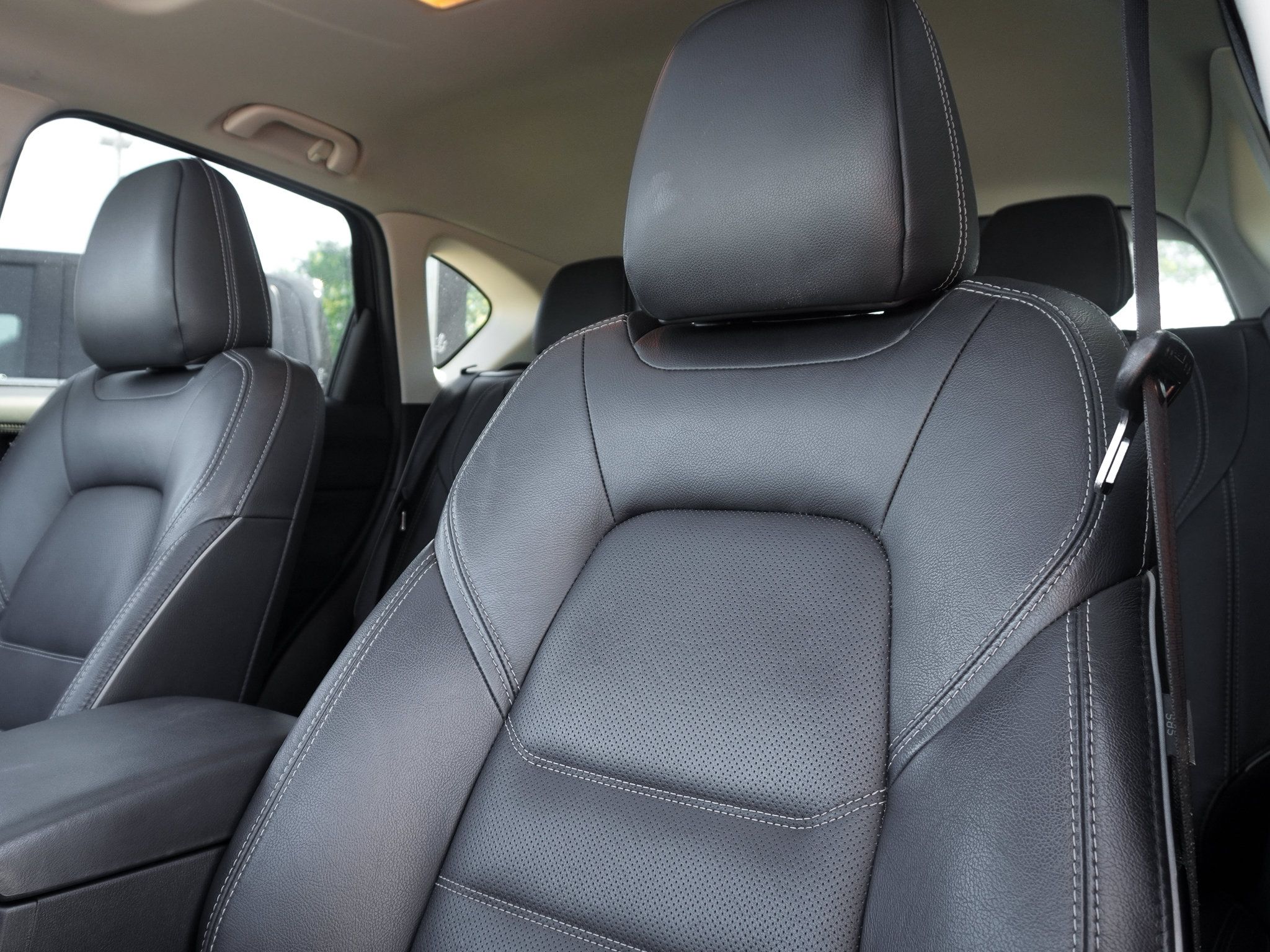 Used 2025 MAZDA CX-5 AWD 2.5 S w/ Preferred Package image 28