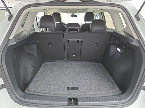 Certified 2024 Volkswagen Taos SEL image 12