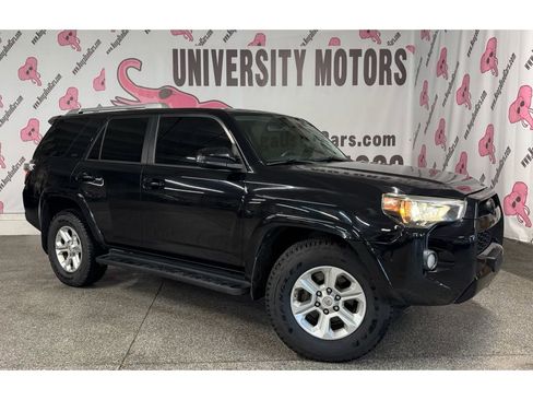 Used 2018 Toyota 4Runner SR5 image 3