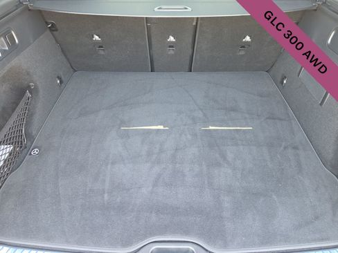 Used 2026 Mercedes-Benz GLC 300 4MATIC image 23