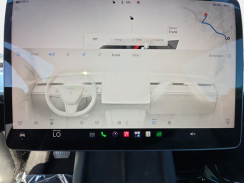 Used 2024 Tesla Model Y Long Range RWD image 21