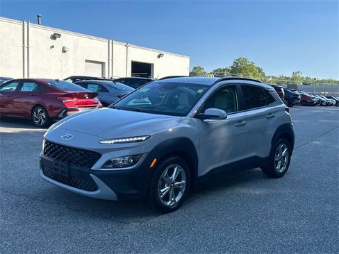 Used 2022 Hyundai Kona SEL w/ Cargo Package image 7