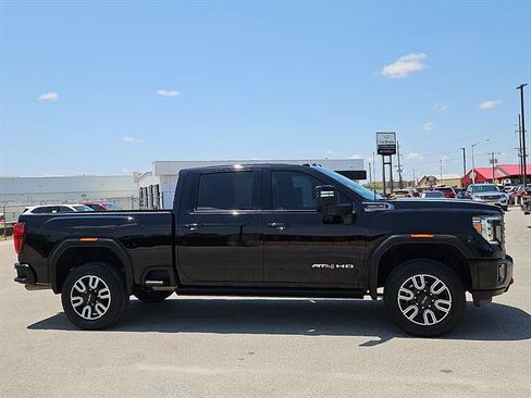 Used 2023 GMC Sierra 2500 AT4 w/ AT4 Premium Plus Package AWD/4WD image 5
