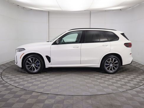 Certified 2025 BMW X5 M60i w/ Climate Comfort Package image 8