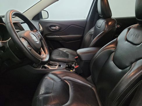 Used 2016 Jeep Cherokee Limited image 17