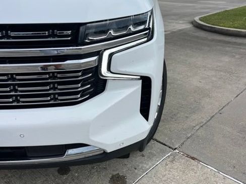 Used 2023 Chevrolet Suburban Premier AWD/4WD image 10