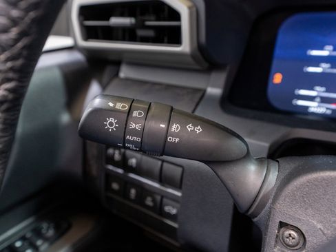 Used 2024 Toyota Tacoma Limited w/ Limited Package (LT) image 33