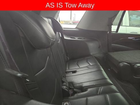 Used 2015 Cadillac Escalade Luxury AWD/4WD image 8