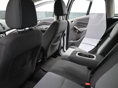 Used 2017 Ford C-MAX SE image 44