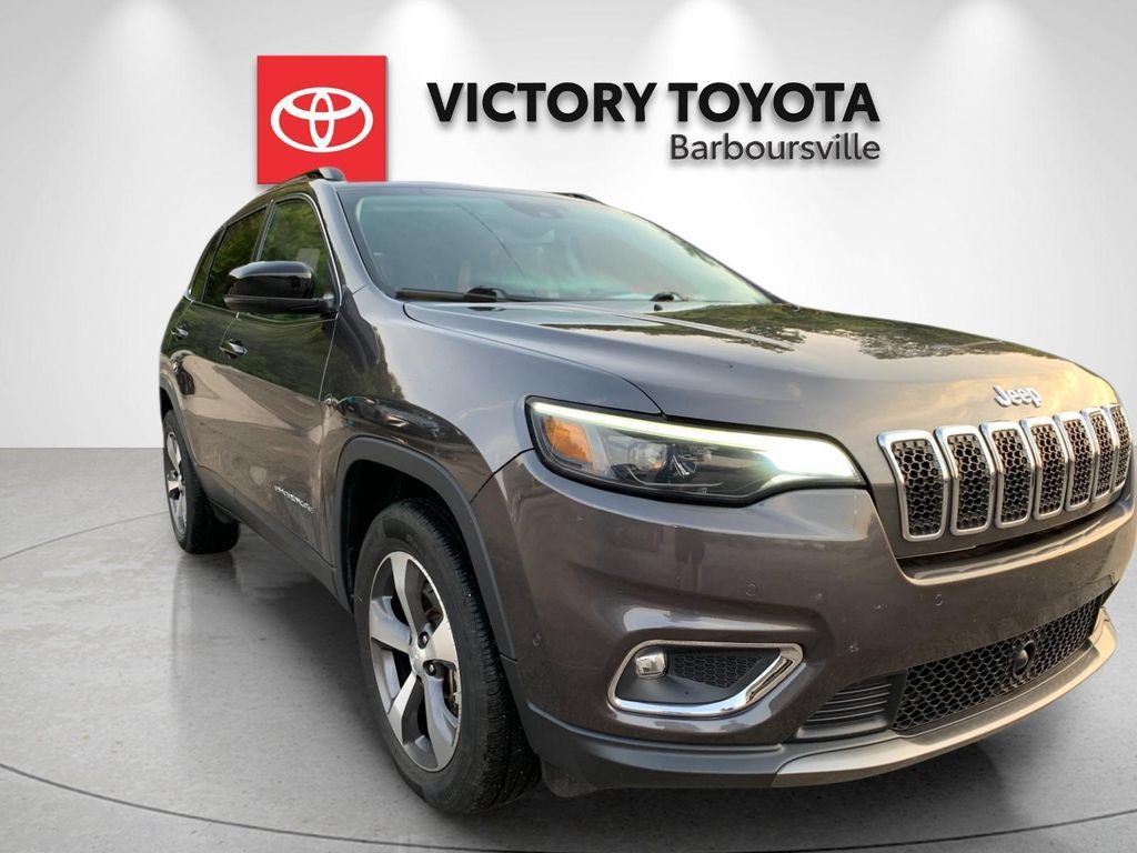 Used 2022 Jeep Cherokee Limited AWD/4WD image 5