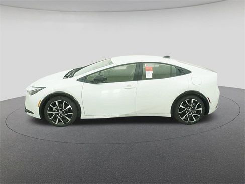 New 2026 Toyota Prius XSE image 3