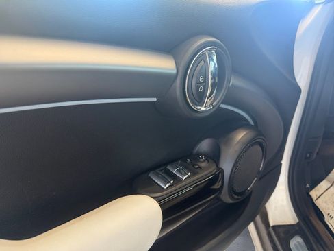 Used 2024 MINI Cooper Convertible w/ Signature Upholstery Package image 12