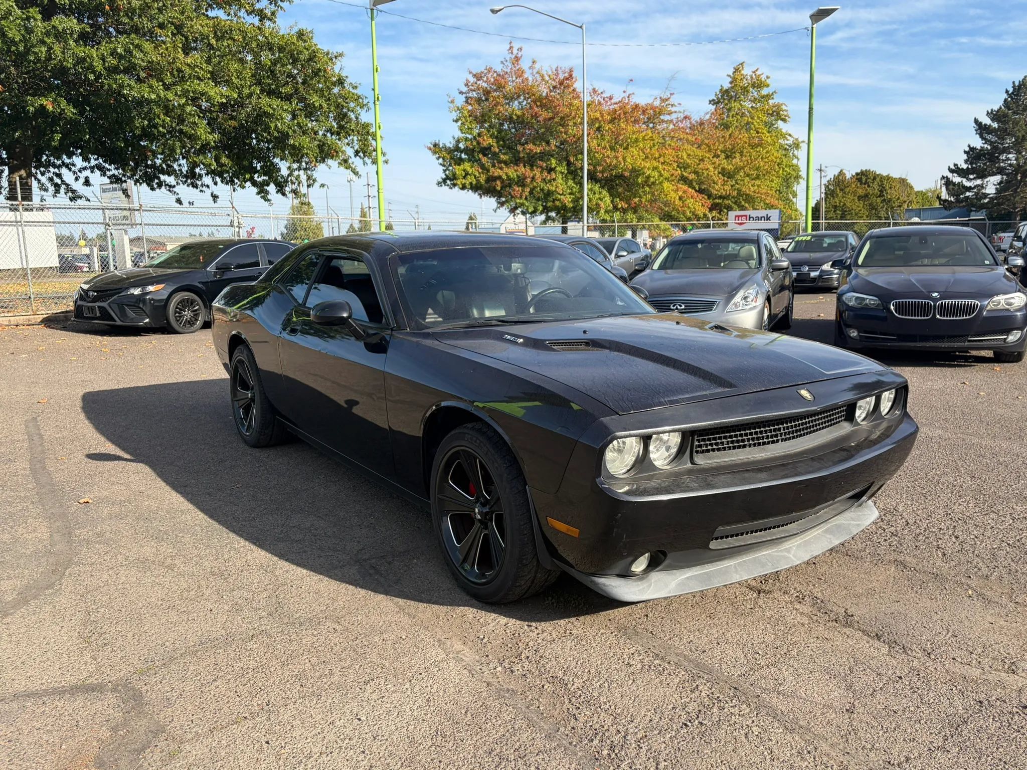 Used 2010 Dodge Challenger R/T RWD image 1