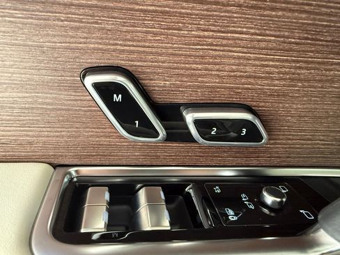 New 2026 Land Rover Range Rover SE AWD/4WD image 12