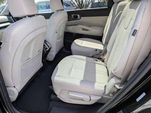 New 2026 Kia Sorento EX FWD image 22
