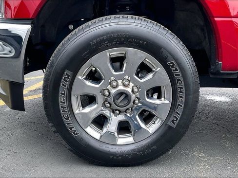 Used 2019 Ford F250 Lariat w/ Lariat Ultimate Package AWD/4WD image 8