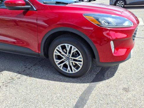 Used 2022 Ford Escape SEL AWD/4WD image 5