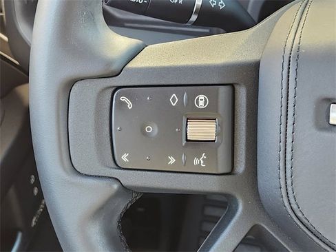 Used 2025 Land Rover Defender 130 X image 26