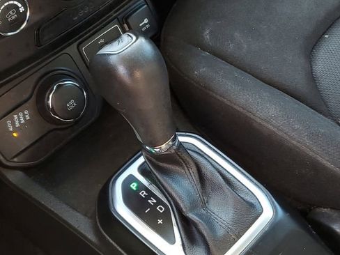 Used 2018 Jeep Renegade Sport w/ Power & Air Group AWD/4WD image 20