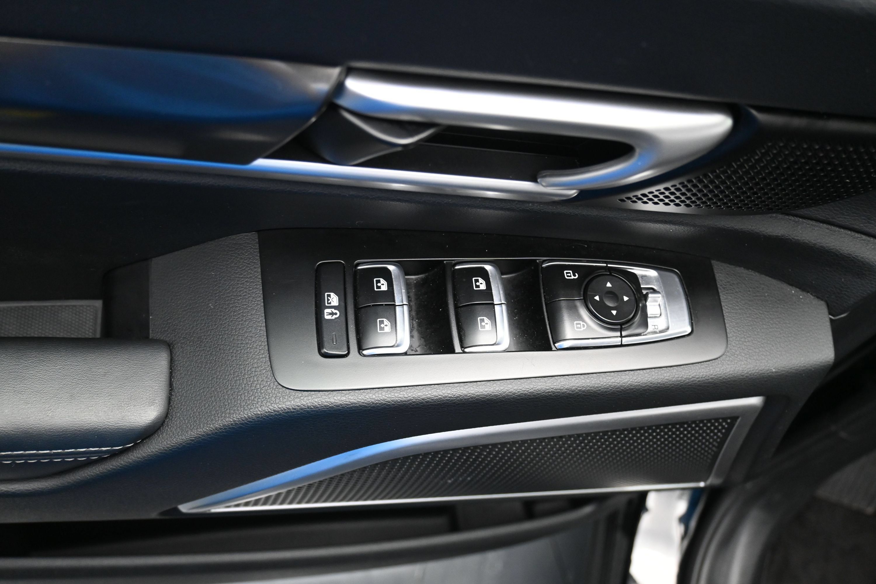 Used 2025 Kia Telluride S FWD image 14