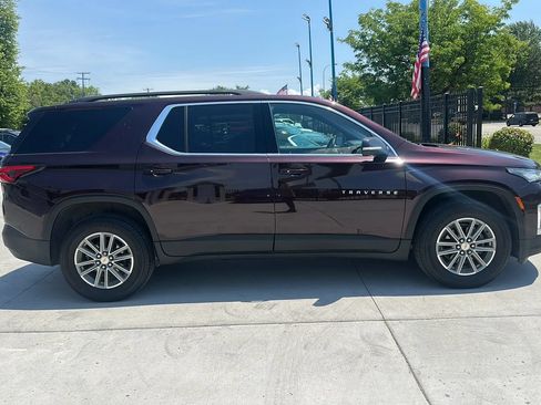 Used 2022 Chevrolet Traverse LT FWD image 4