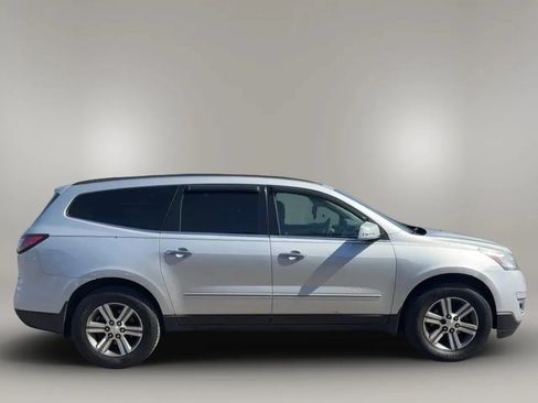 Used 2017 Chevrolet Traverse LT AWD/4WD image 7