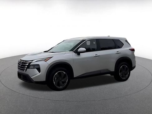 Used 2025 Nissan Rogue SV FWD image 8