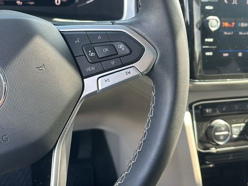 Used 2023 Volkswagen Atlas SE AWD/4WD image 18