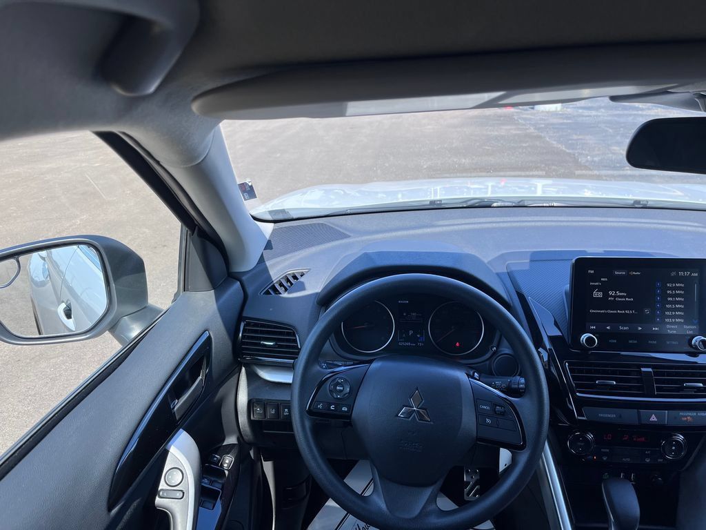Used 2023 Mitsubishi Eclipse Cross LE AWD/4WD image 20