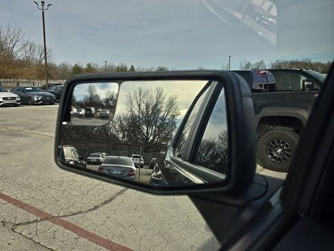 Used 2020 Chevrolet Silverado 1500 Custom Trail Boss image 11