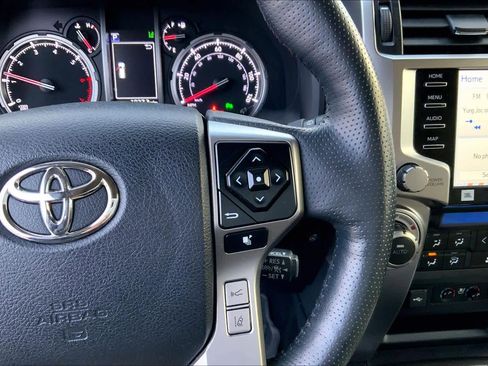Used 2023 Toyota 4Runner Limited image 25