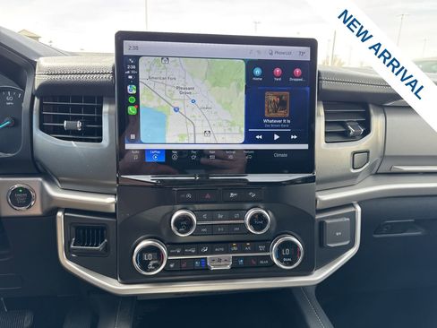 Used 2024 Ford Expedition Max XLT image 25