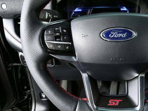 Used 2025 Ford Explorer ST AWD/4WD image 11