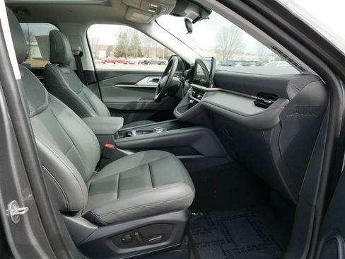 New 2026 Ford Explorer Active AWD/4WD image 15