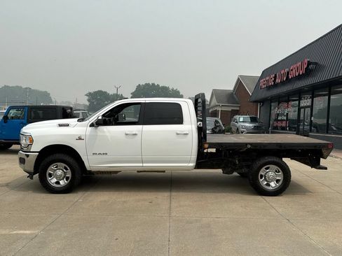 Used 2022 RAM 2500 Big Horn AWD/4WD image 3