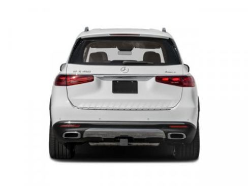 Used 2025 Mercedes-Benz GLS 450 4MATIC image 5