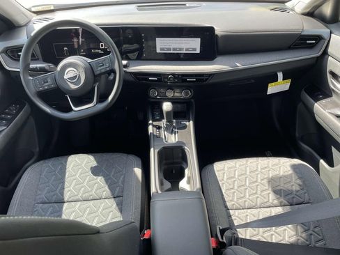 New 2025 Nissan Kicks SV image 10