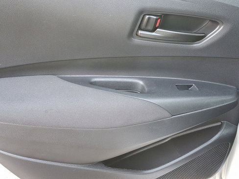 Used 2024 Toyota Corolla LE image 19