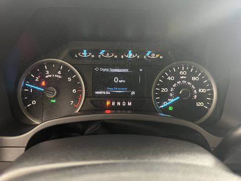 Used 2018 Ford F150 XLT w/ Equipment Group 302A Luxury AWD/4WD image 16
