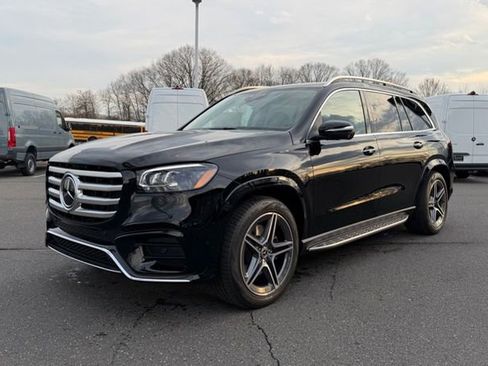 New 2026 Mercedes-Benz GLS 450 4MATIC image 3
