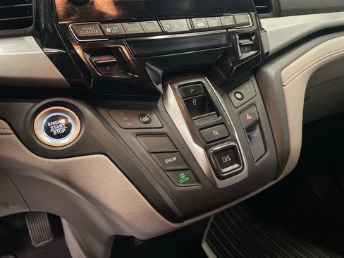 Used 2019 Honda Odyssey EX image 24