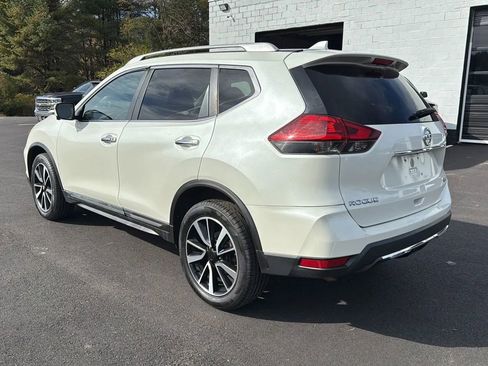 Used 2017 Nissan Rogue SL w/ SL Premium Package image 5