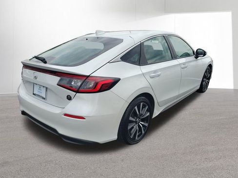 Used 2024 Honda Civic EX-L image 13